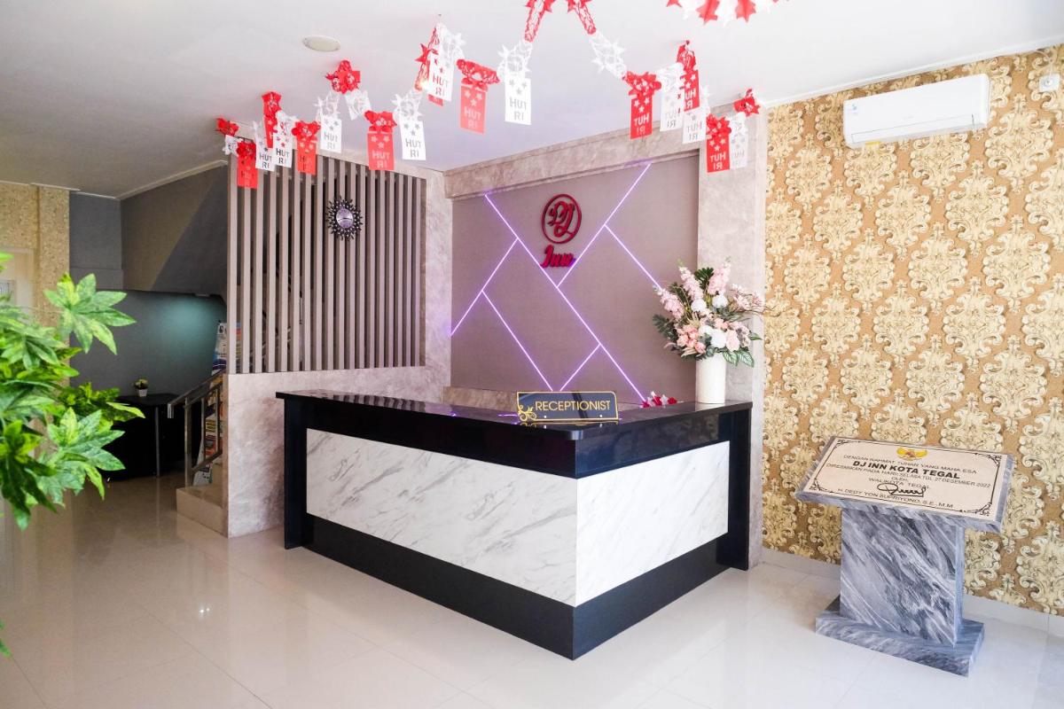 Urbanview Hotel DJ Inn Tegal - Housity