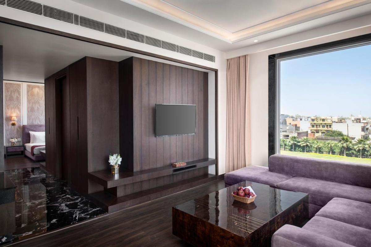 Suitetrails - Palasa Hotel