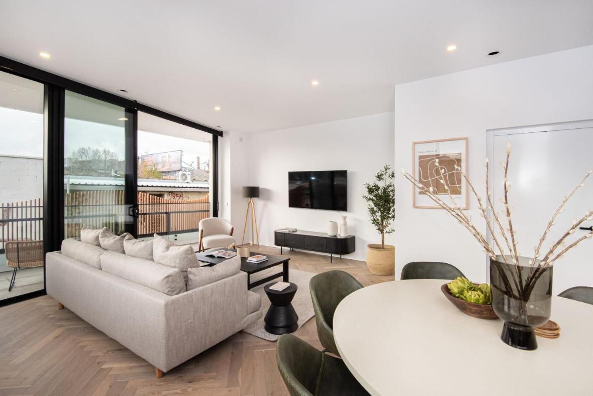 Sport Precinct Luxury Style over four levels - Housity