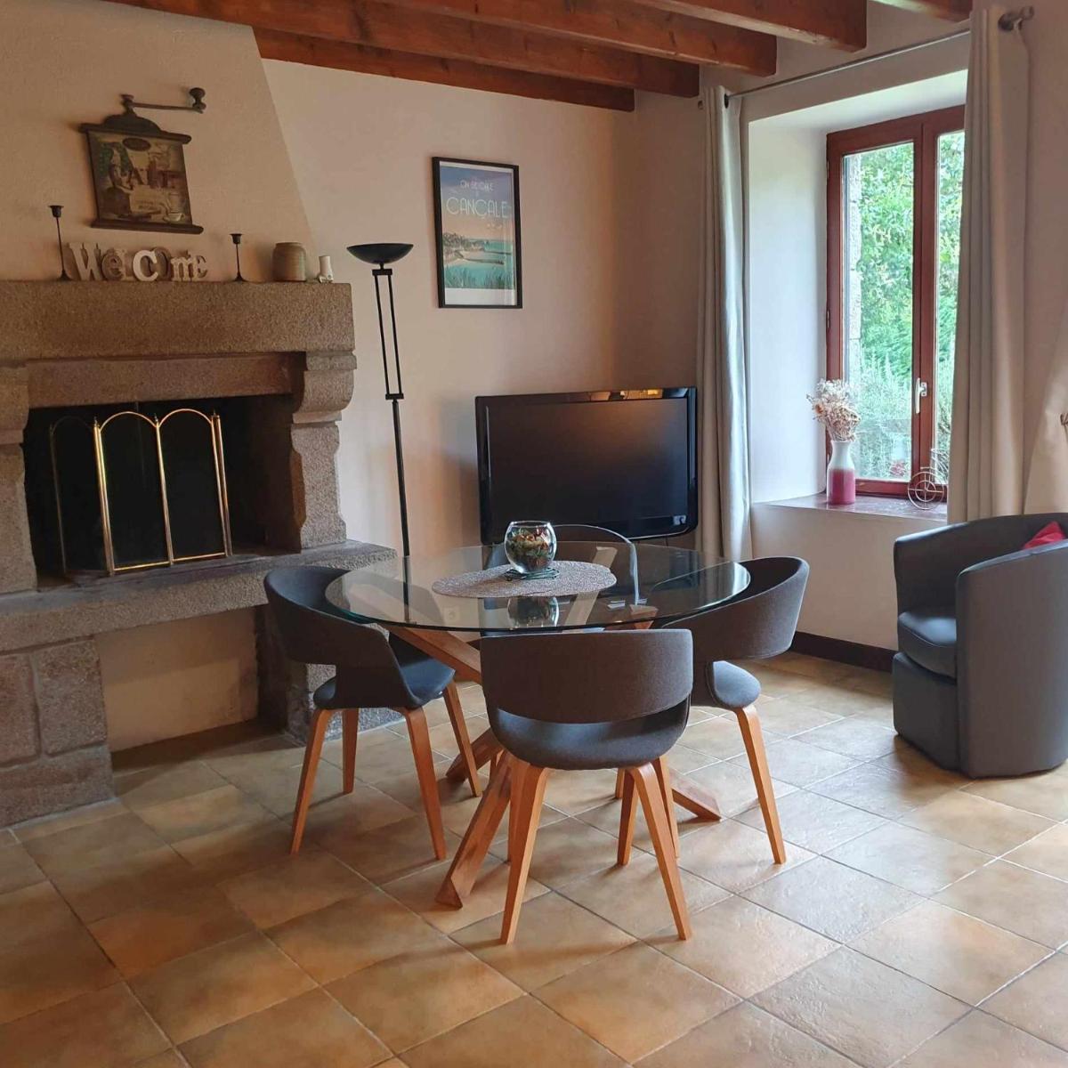 Le Grand Domaine du Rocher - Housity
