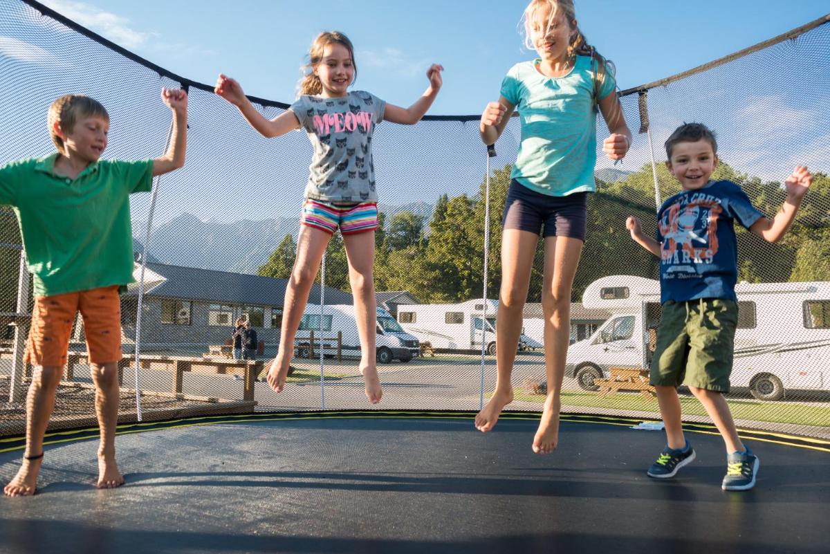 Fox Glacier TOP 10 Holiday Park &amp; Motels - Housity