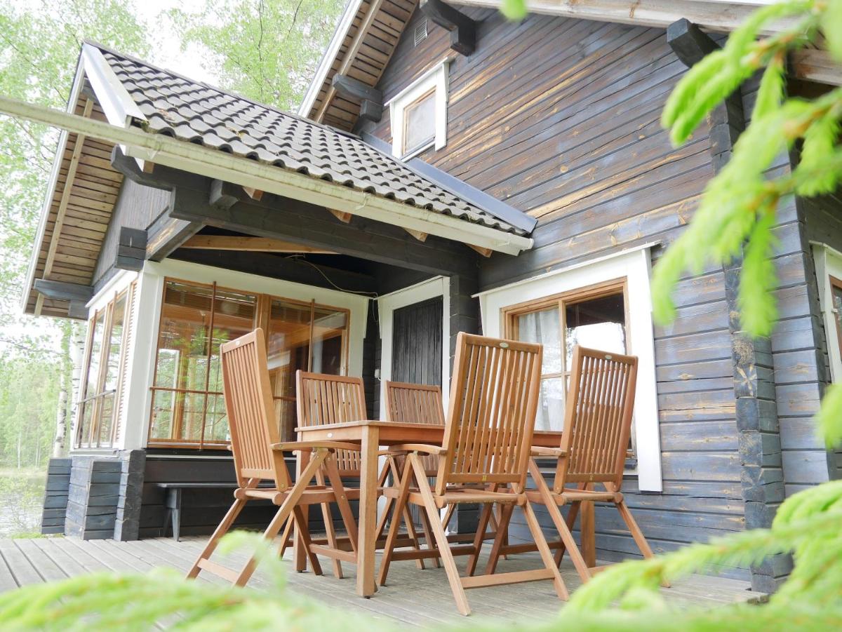 Mökki Aapola - Housity