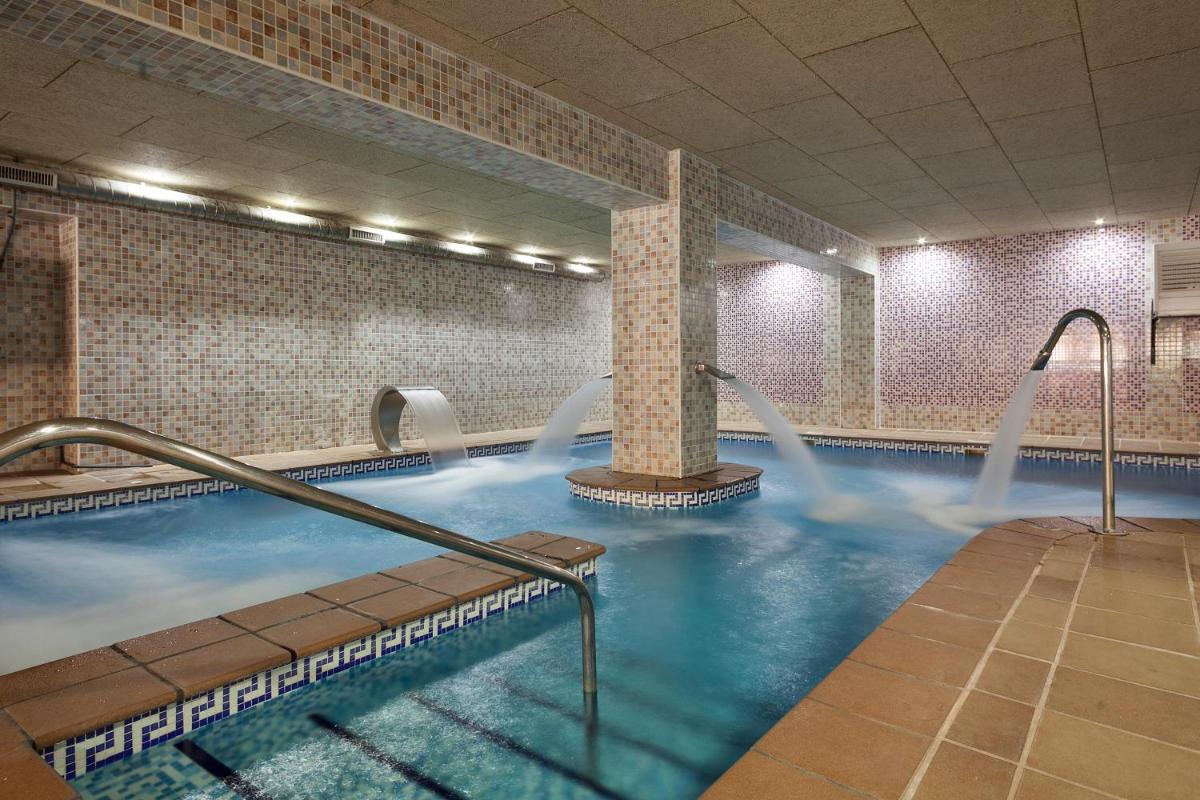 Piscina en o cerca de Hotel Best Alcázar
