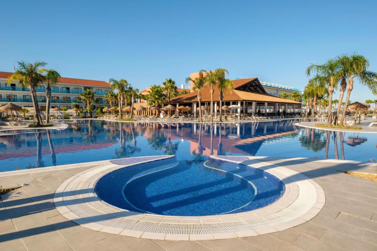 Piscina en o cerca de Hotel Best Costa Ballena