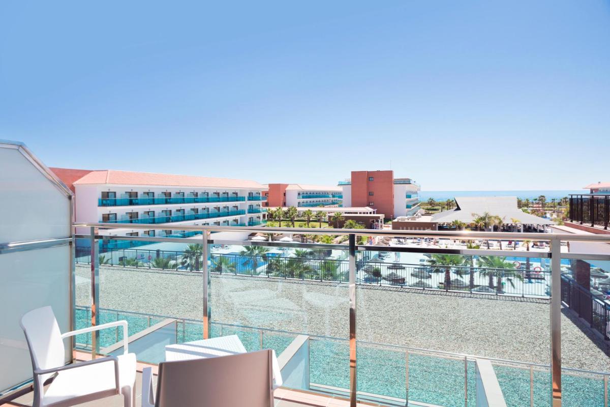 Piscina en o cerca de Hotel Best Costa Ballena