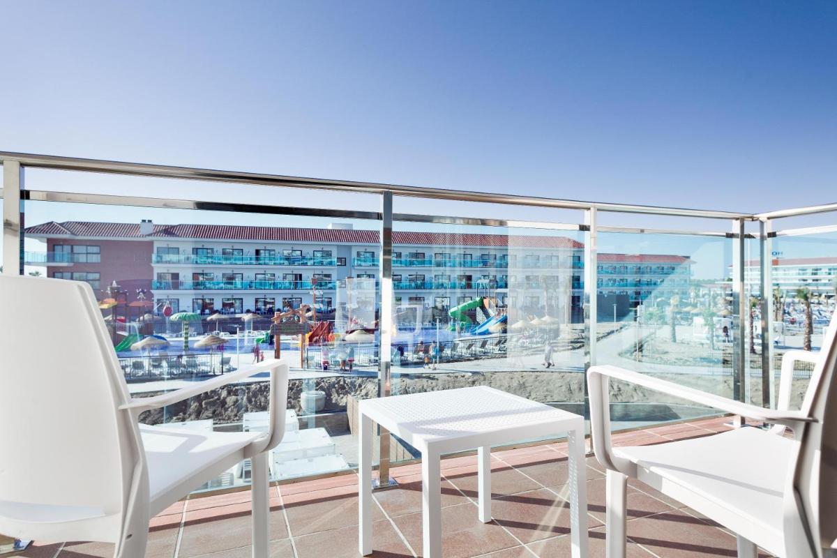 Un balcón o terraza de Hotel Best Costa Ballena