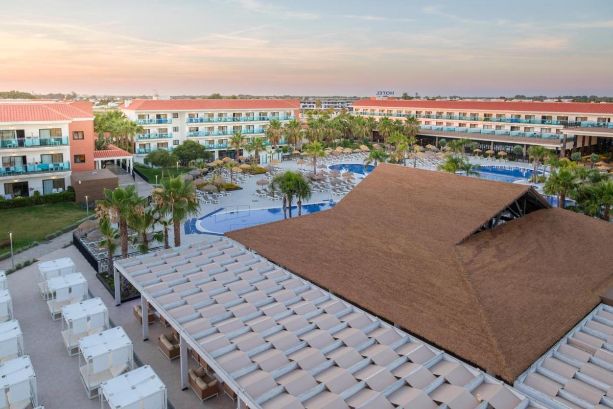 Piscina en o cerca de Hotel Best Costa Ballena