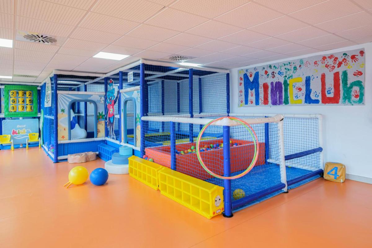Club infantil en Hotel Best Costa Ballena