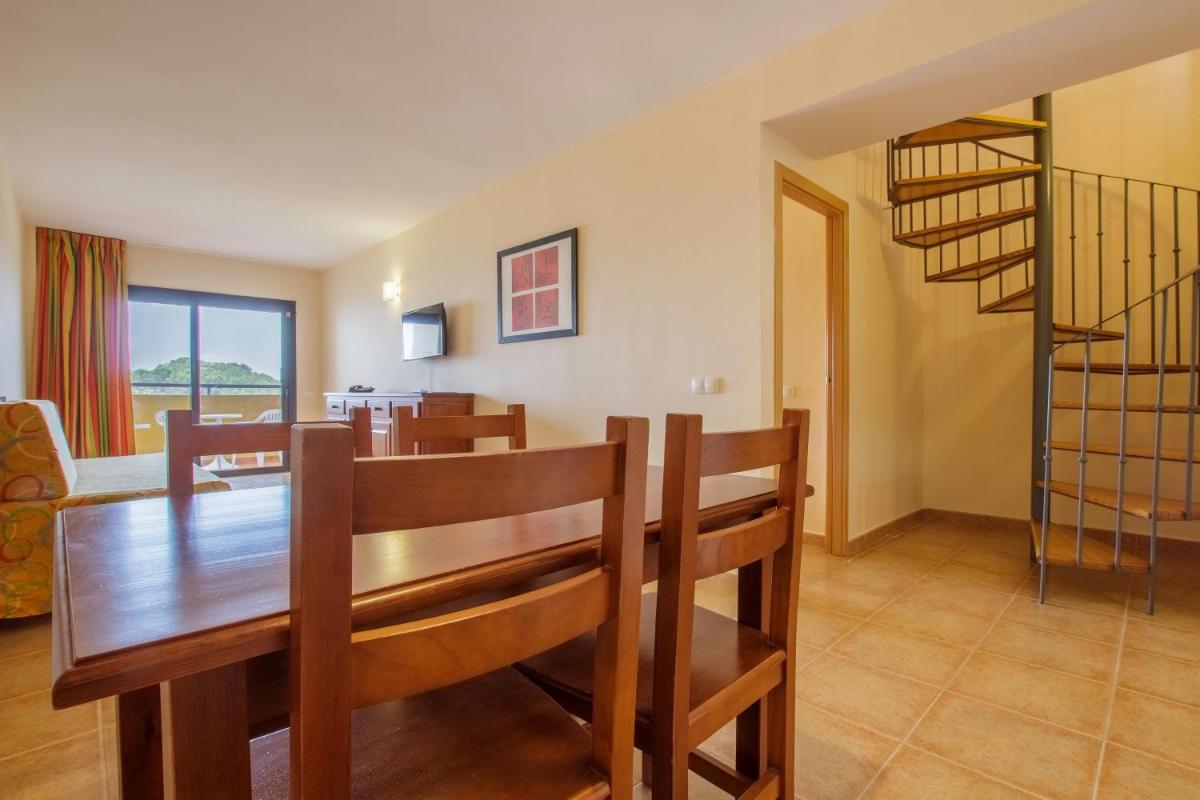 Imagen de la galería de Apartamentos Best Alcazar, en La Herradura