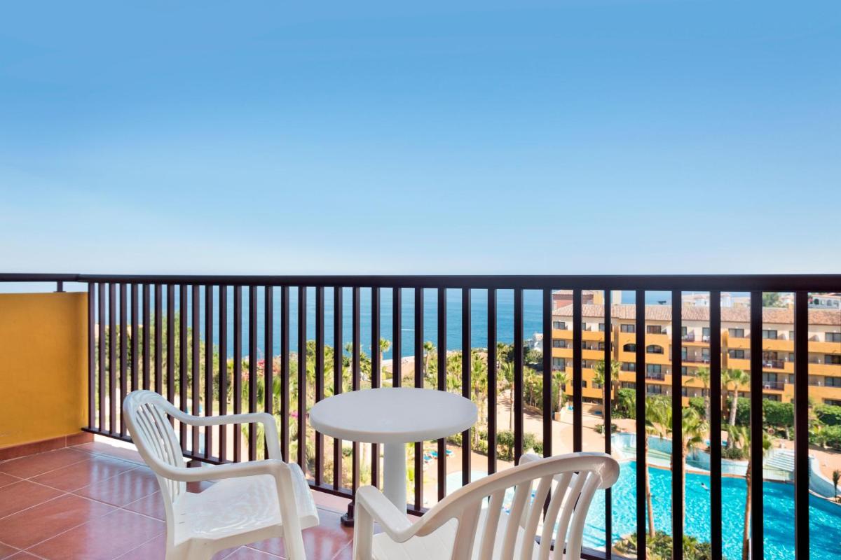 Un balcón o terraza de Apartamentos Best Alcazar