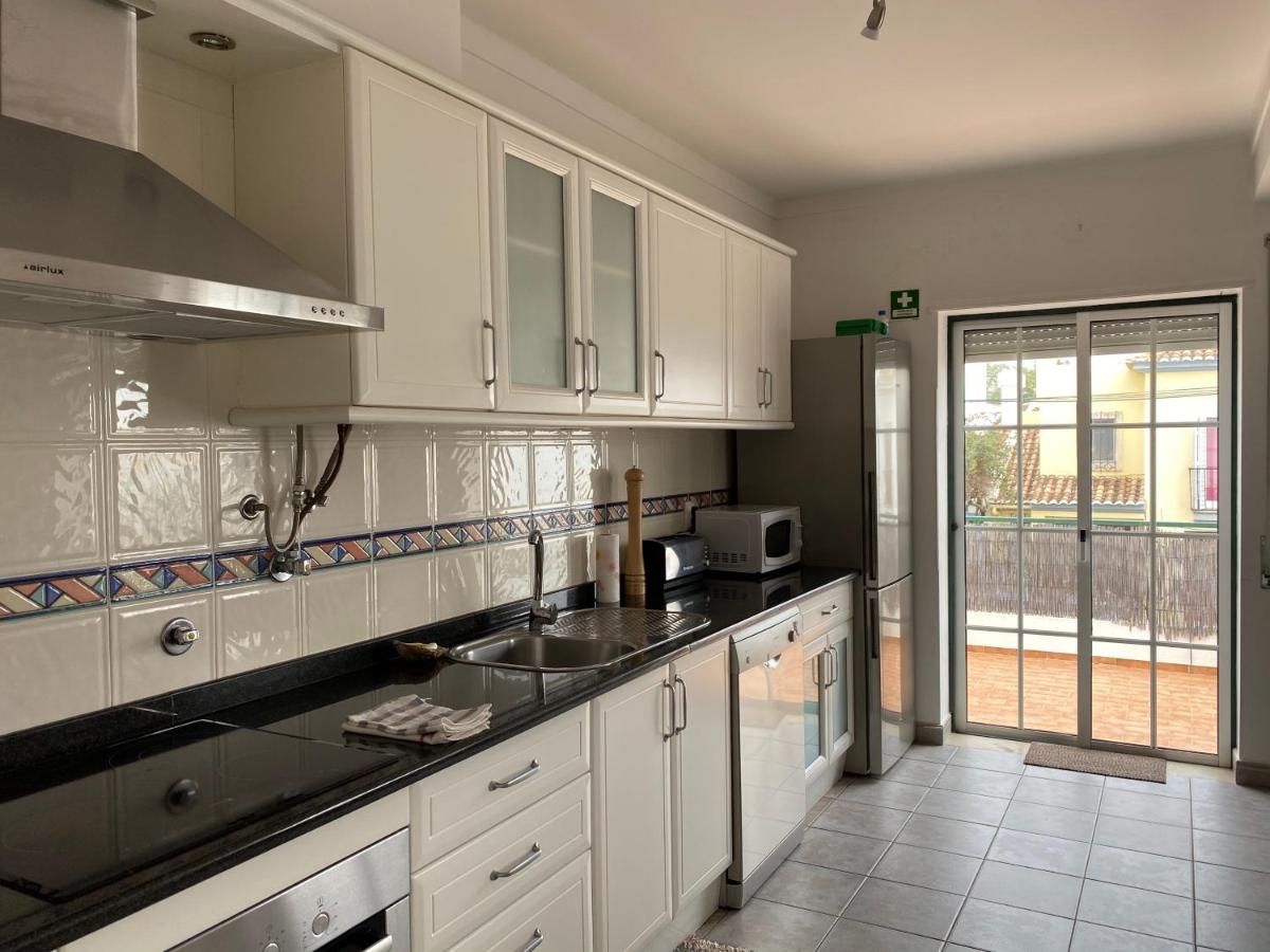 Tavira near the center - two bedroom with balcony - Housity