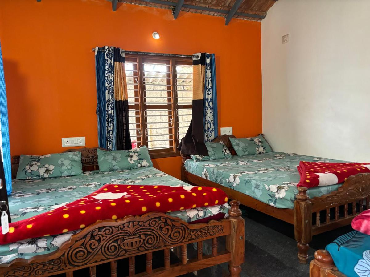 STAYMAKER Siri Vismaya Home Stay - Housity