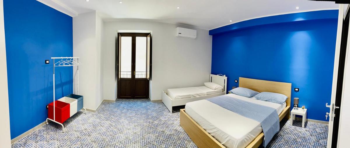 Corleone Bed - Housity