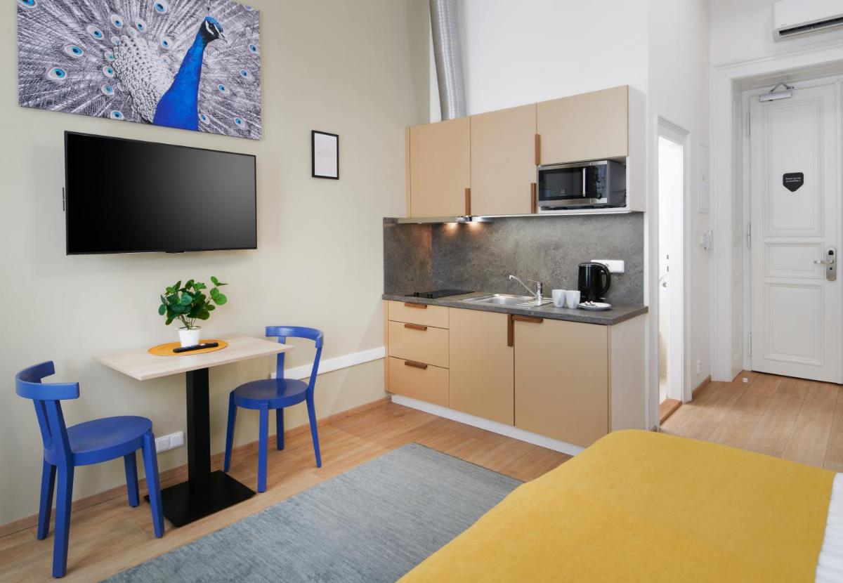 City Nest Apartments by Adrez - Housity