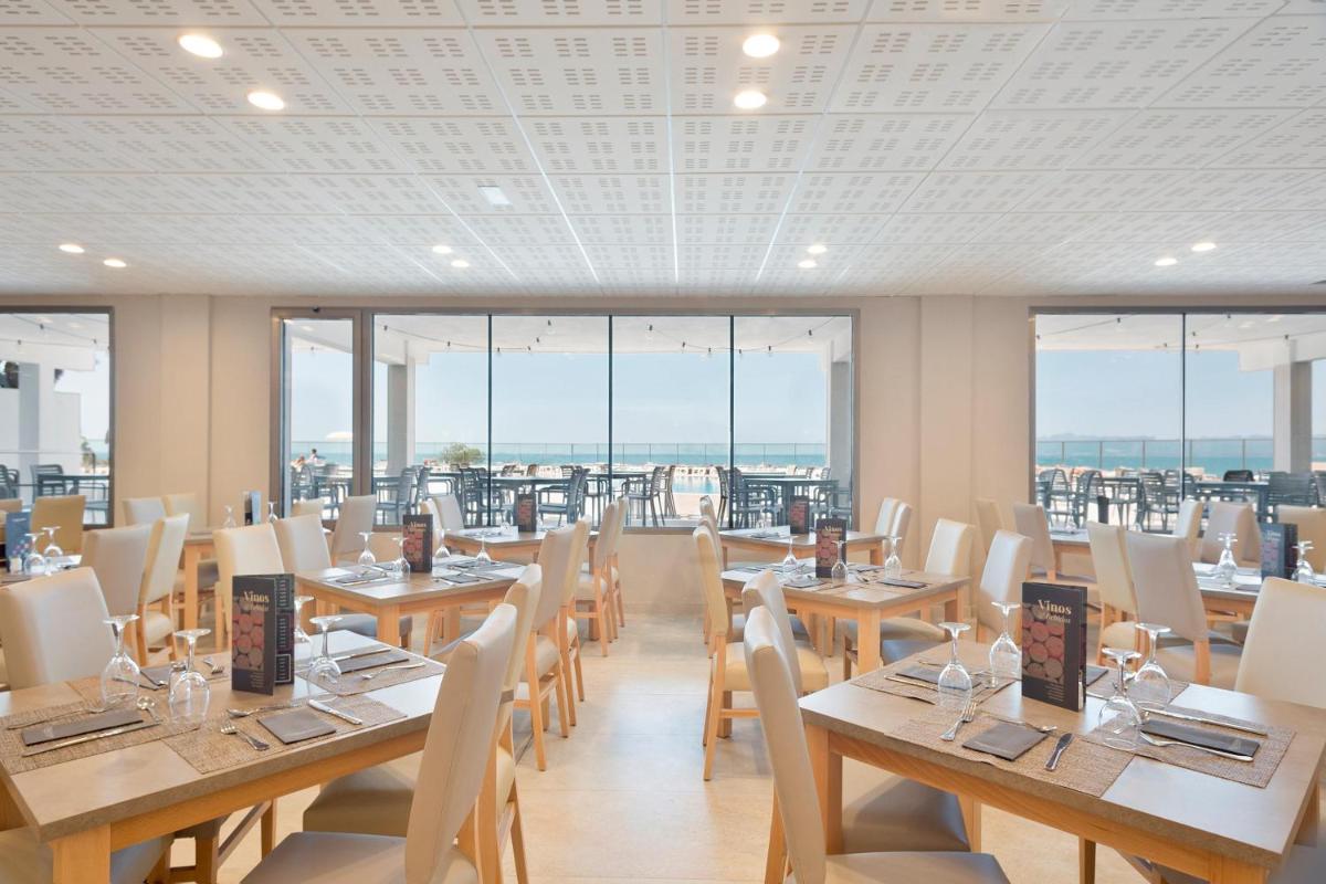 Un restaurante o sitio para comer en Hotel Best Negresco