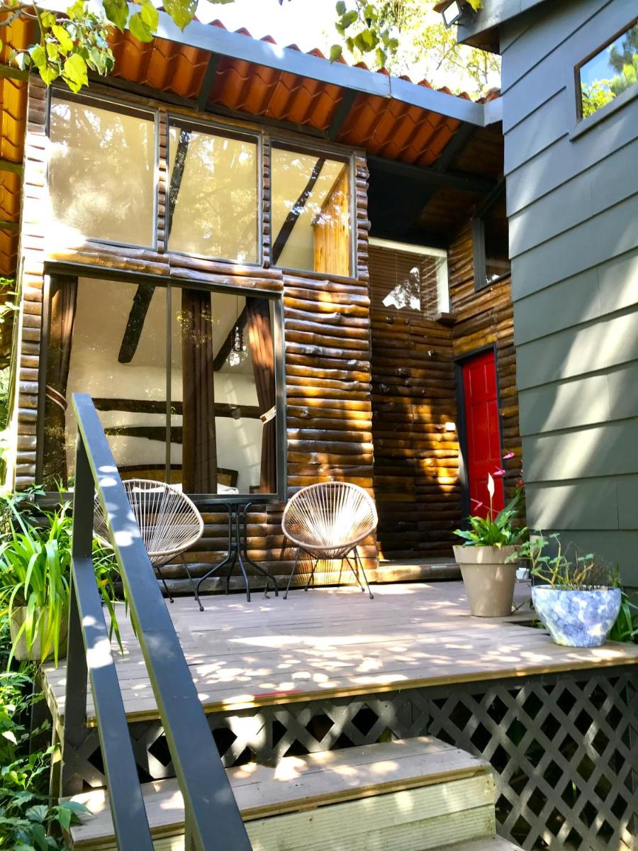 YerbaBuena Modern Stay in the Cloud Forest - Housity
