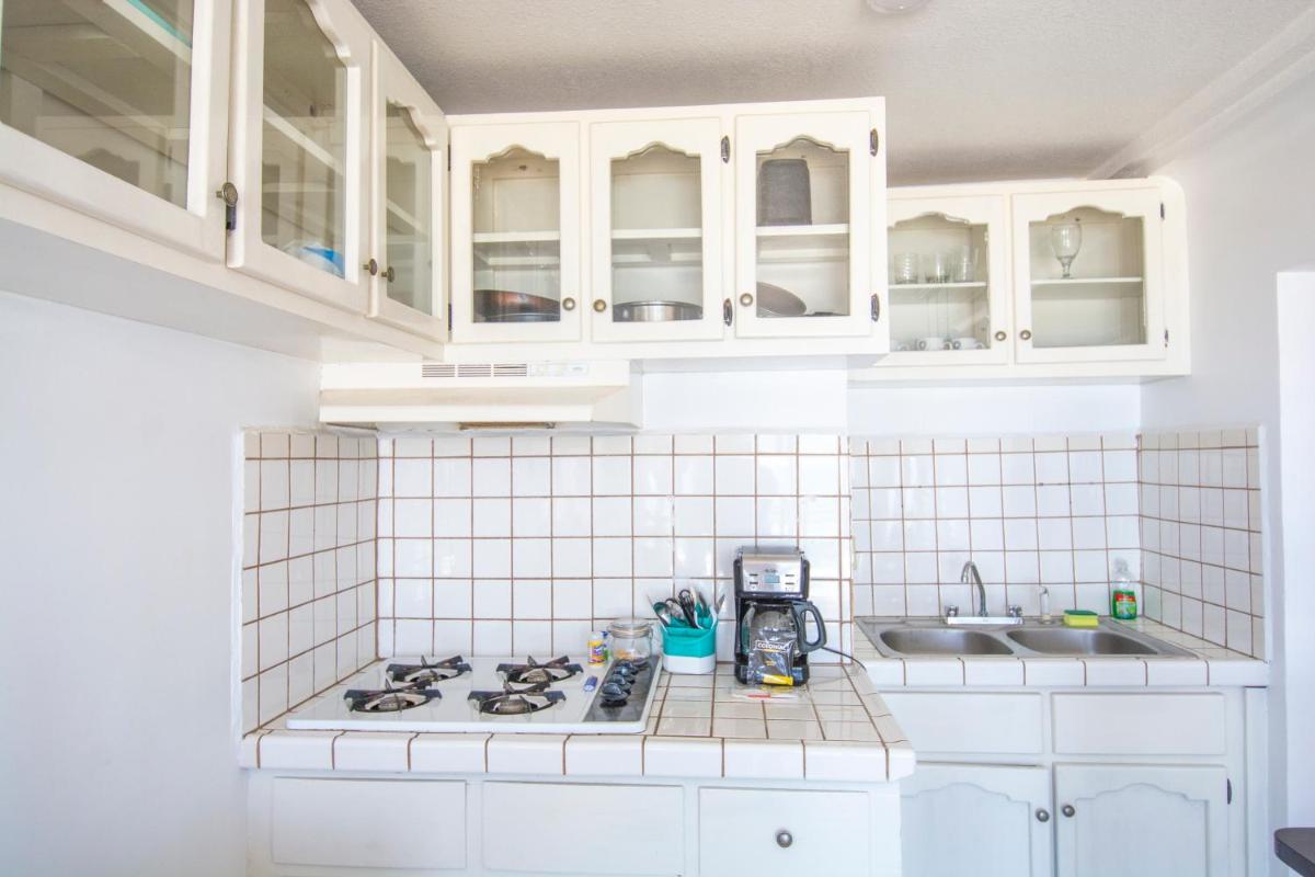 BEACHFRONT Cozy 1 Bdr - Housity