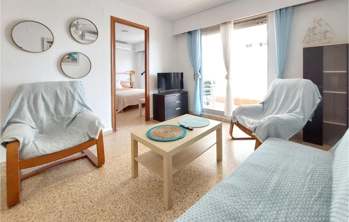 Gorgeous Apartment In Grau I Platja With Wifi - Housity