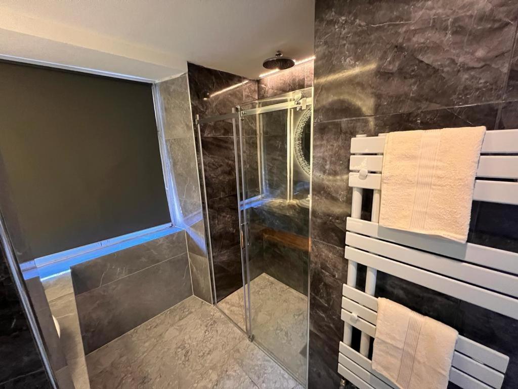 Hotel Schwanen - Housity