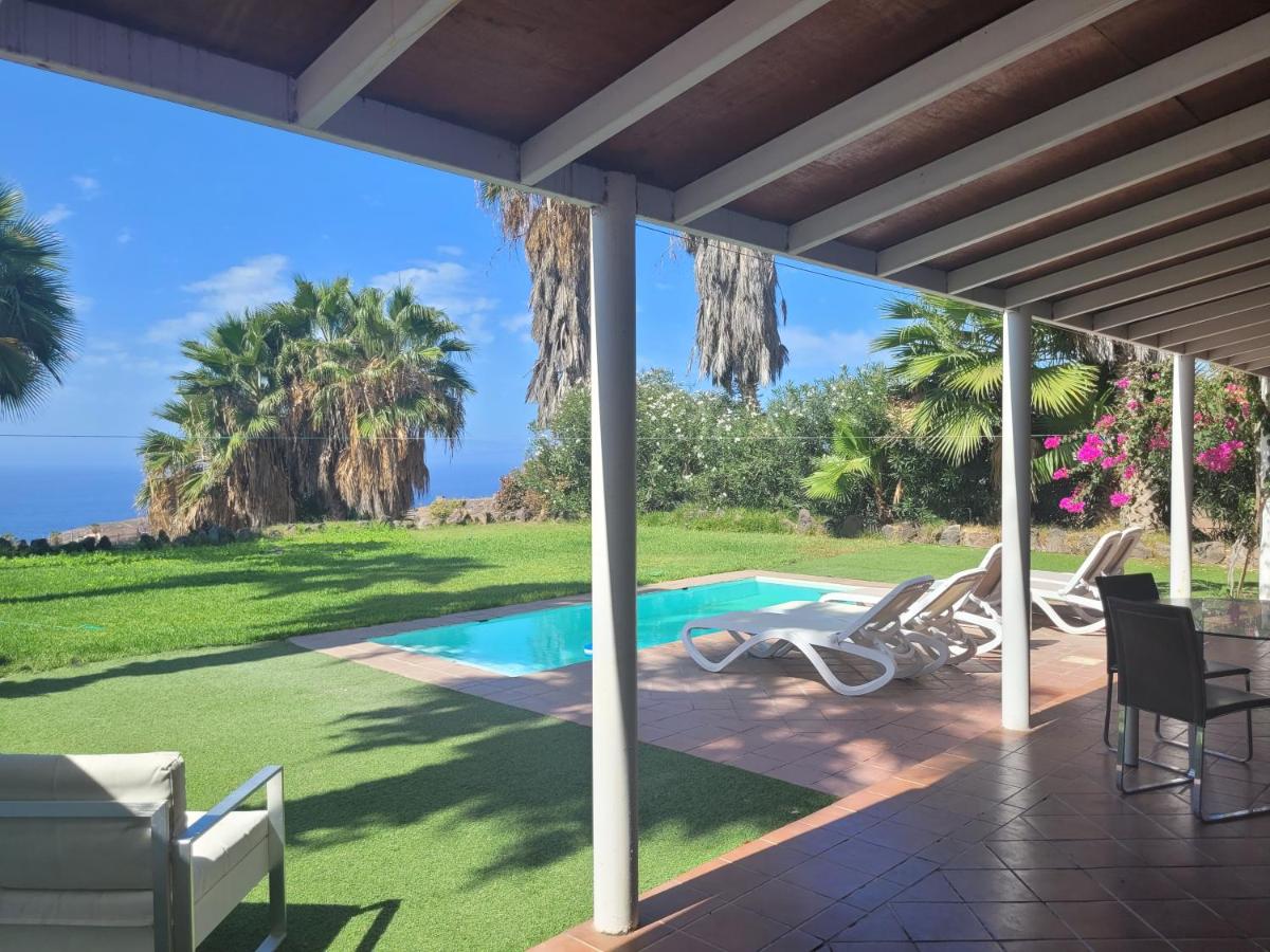 Villa Carol, WiFi, Pool, Garden, Sea Views, Costa Adeje - Housity
