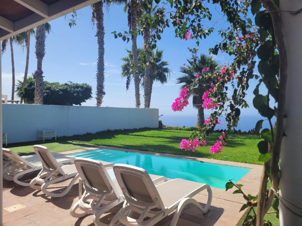 Villa Carol, WiFi, Pool, Garden, Sea Views, Costa Adeje - Housity