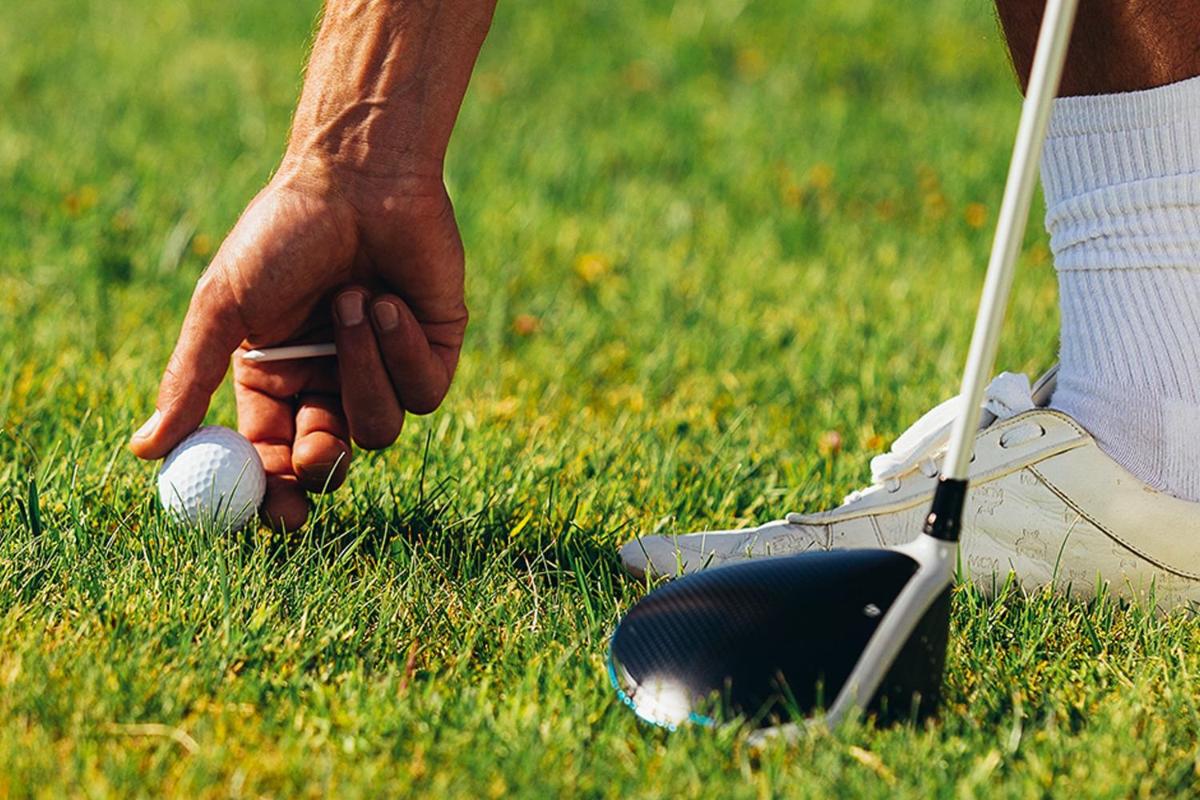 As comodidades de golfe no hotel ou nas proximidades