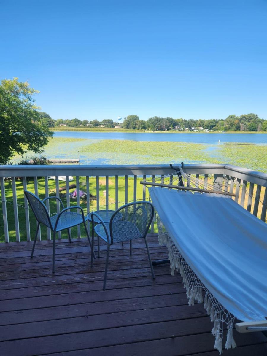 Suitetrails - Lake house Monica Steps from the lake! 4BD 3bath