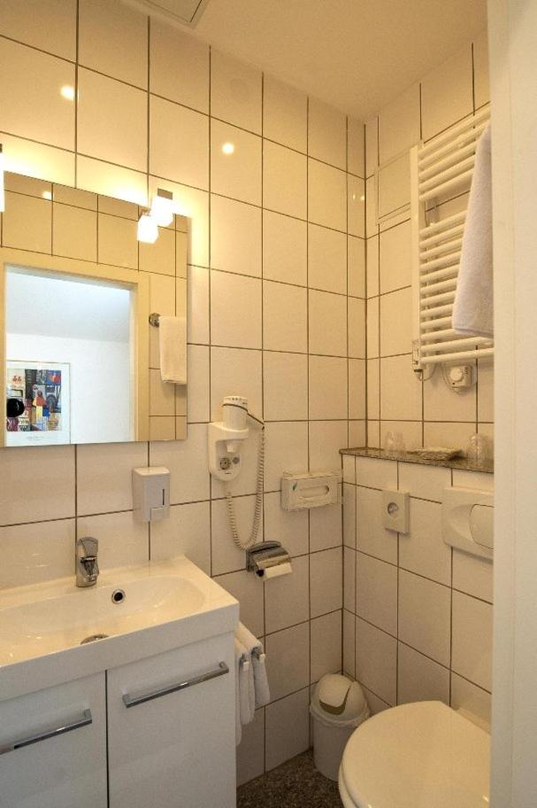Hotel Wittelsbacher Hof - Housity