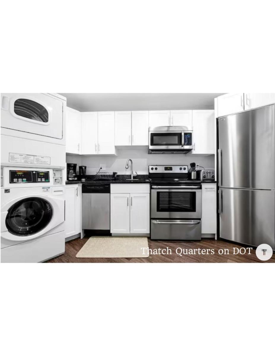 Quarters on DOT by Thatch - Housity