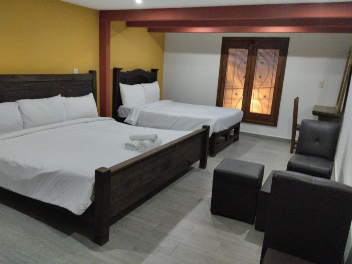 Hotel Lya - Housity