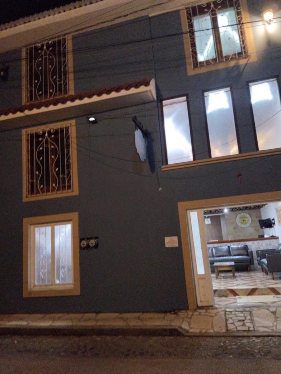 Hotel Lya - Housity