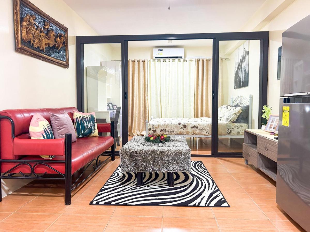 Affordable One Bedroom Condo in One Oasis 1726 - Housity