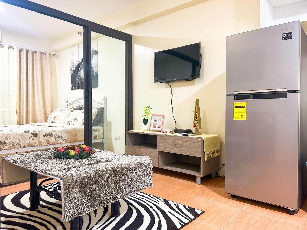 Affordable One Bedroom Condo in One Oasis 1726 - Housity