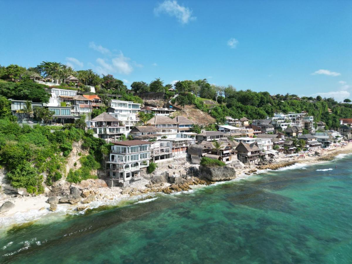 Bingin High Tide - Housity