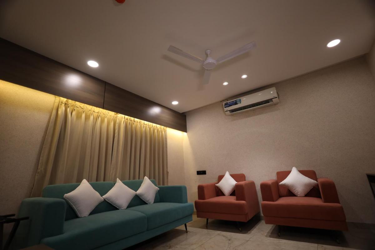 Lords Eco Inn Navsari - Housity