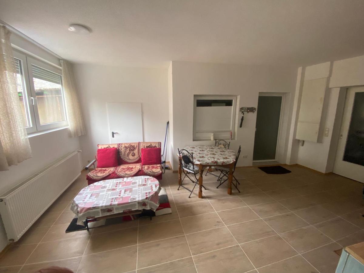 Ruhiges ein Zimmer Wohnung - Housity