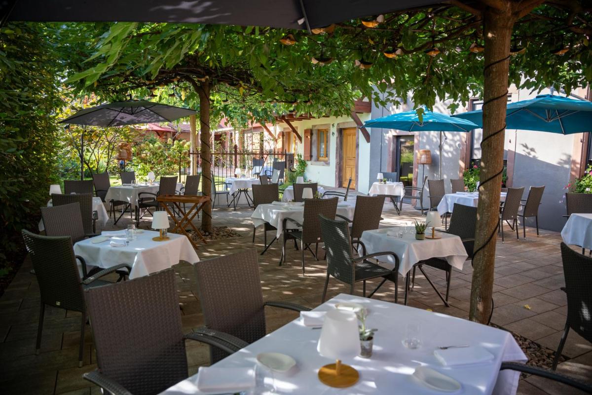 Hôtel Restaurant La Charrue - Housity