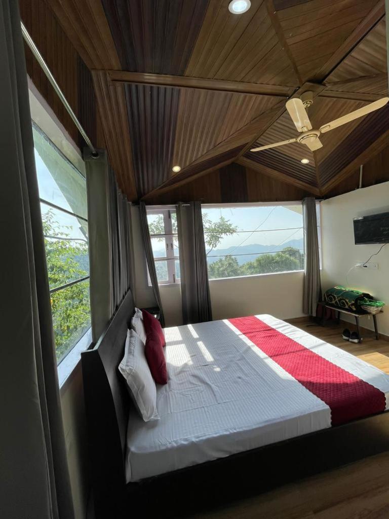 Popping Pines Resort - Housity