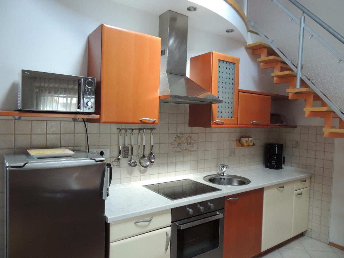 Apartments and Rooms Tavcar - Housity