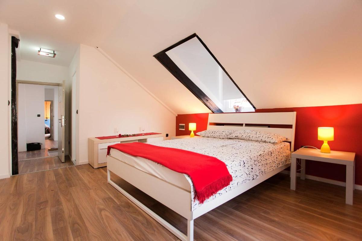 Apartments Top Center - Housity