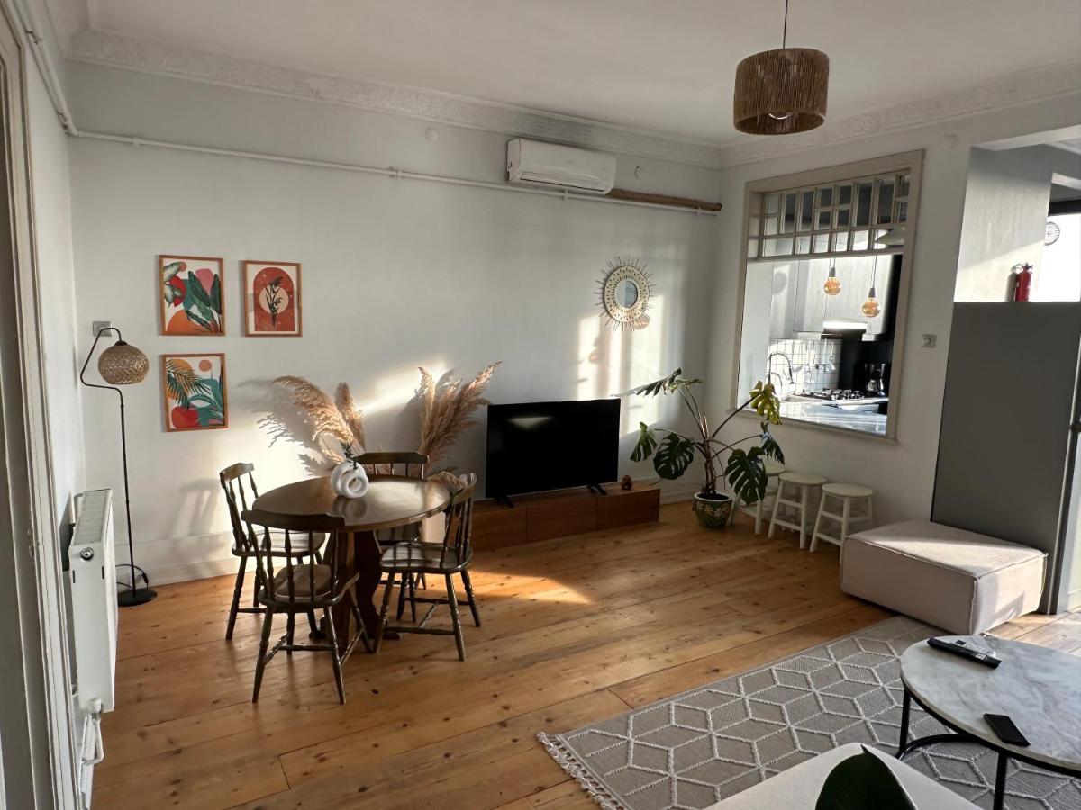 Suitetrails - Fantastic golden horn view in Beyoglu, Cozy design