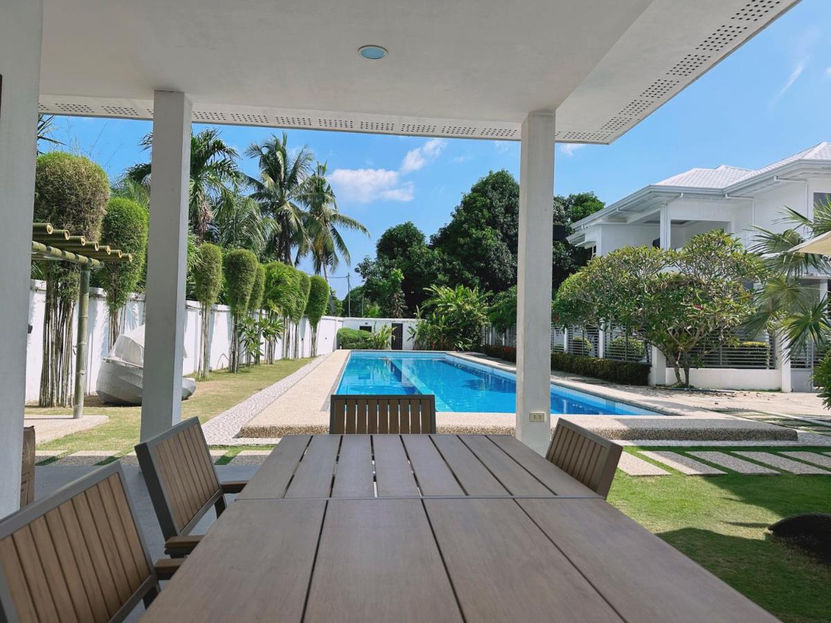 1949 Dreamy Home - Housity