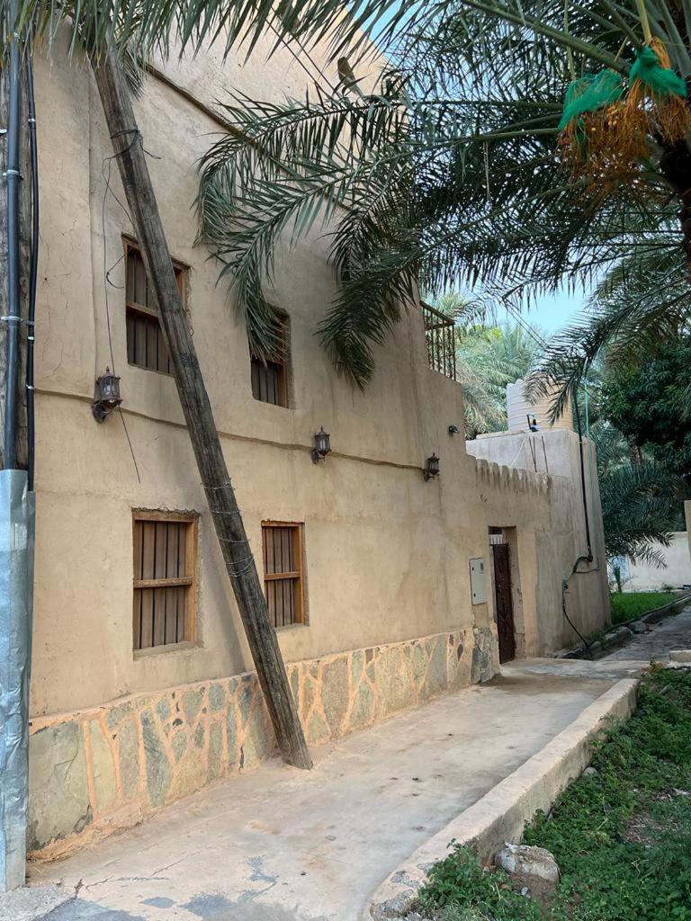 Mall Aldakhil House - Housity