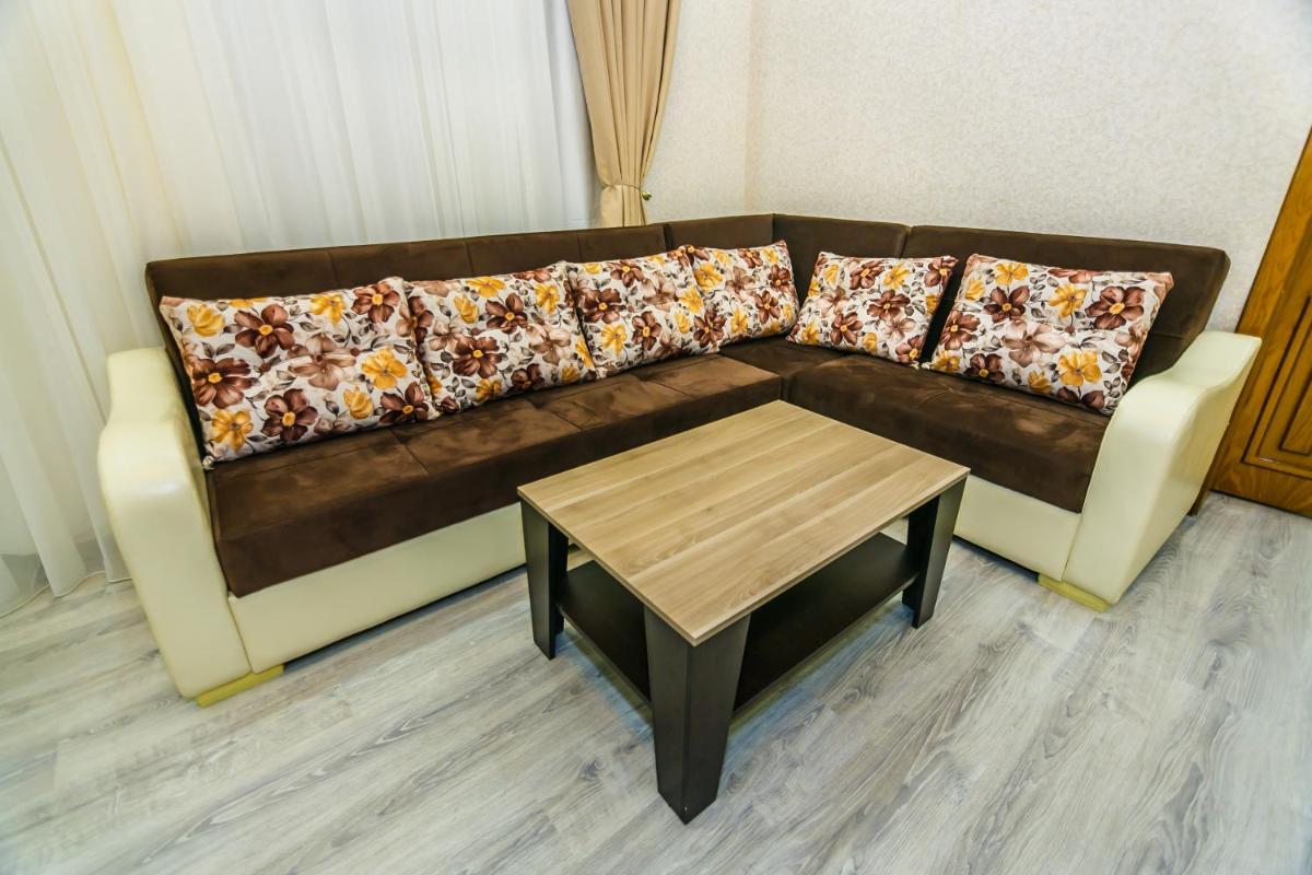 Luxury House by Zoom Travel - Housity