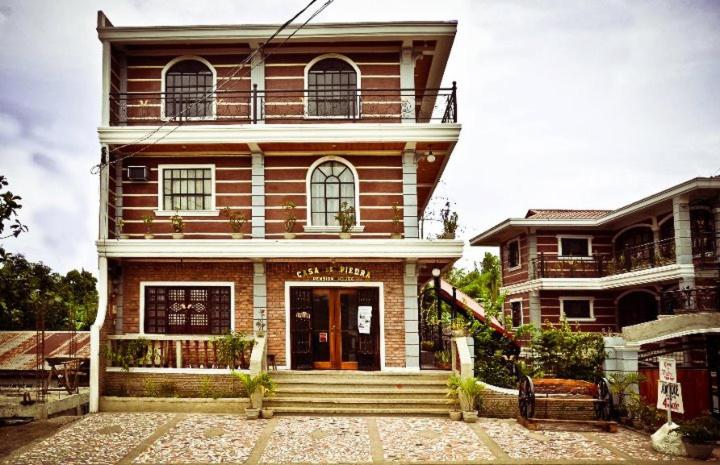 Family Room in Bato, Camarines Sur - Housity