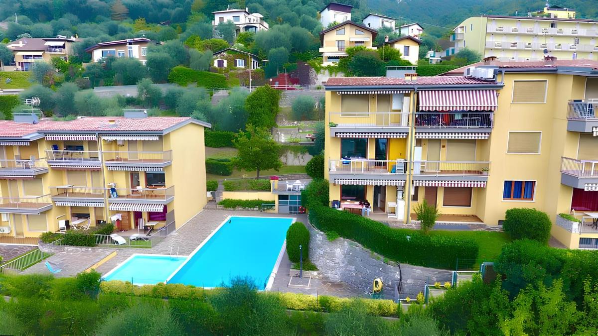Appartamento Perla del Lago - Enchanting Lake View - Housity