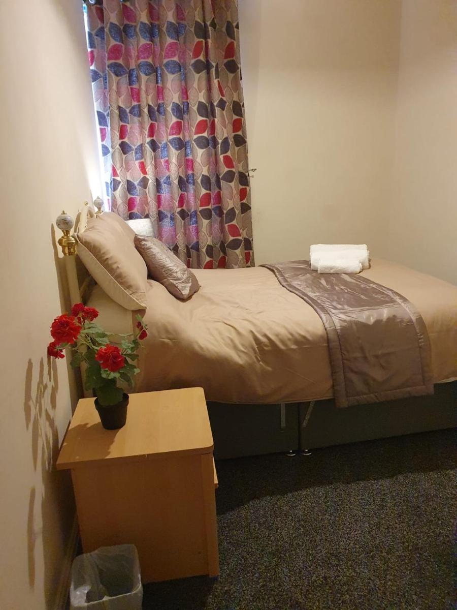 Blackpool Central Apartments 2 Bedroom FF - Housity