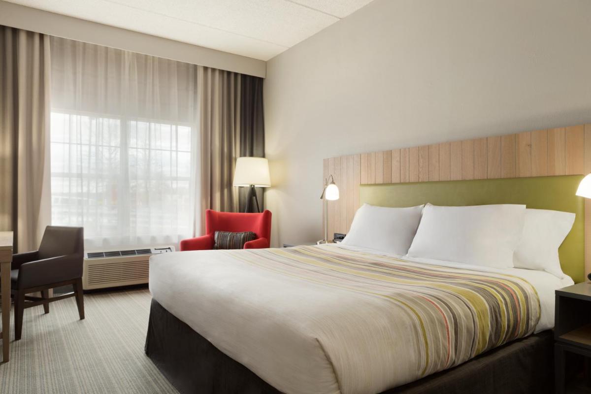 Country Inn & Suites by Radisson, Jackson, TN - Housity
