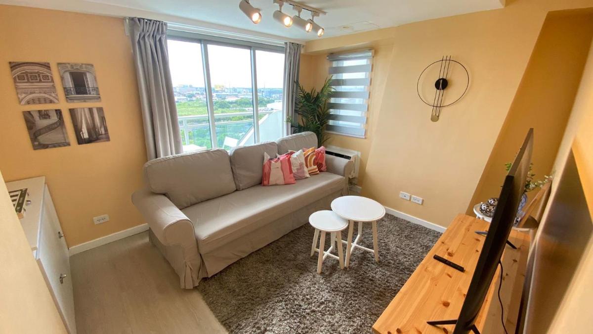 Suitetrails - Two Bedroom - The Bali Corner at Azure North