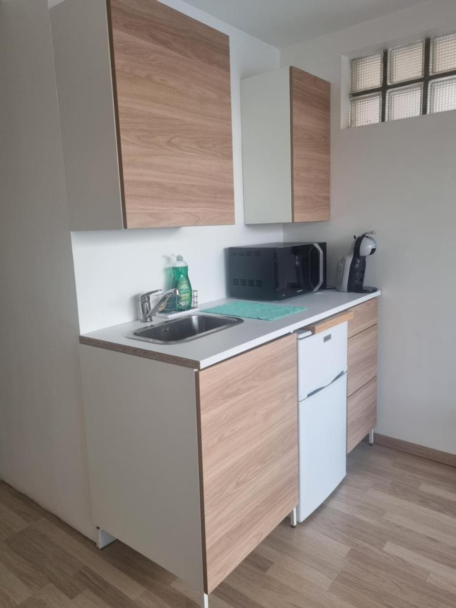 Ravissant Studio avec parking privé et jardin - Housity